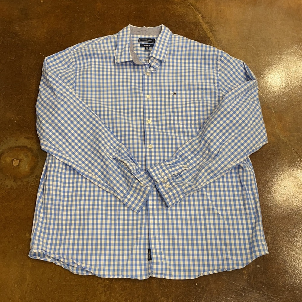 Crown and Ivy stretch poplin button down.